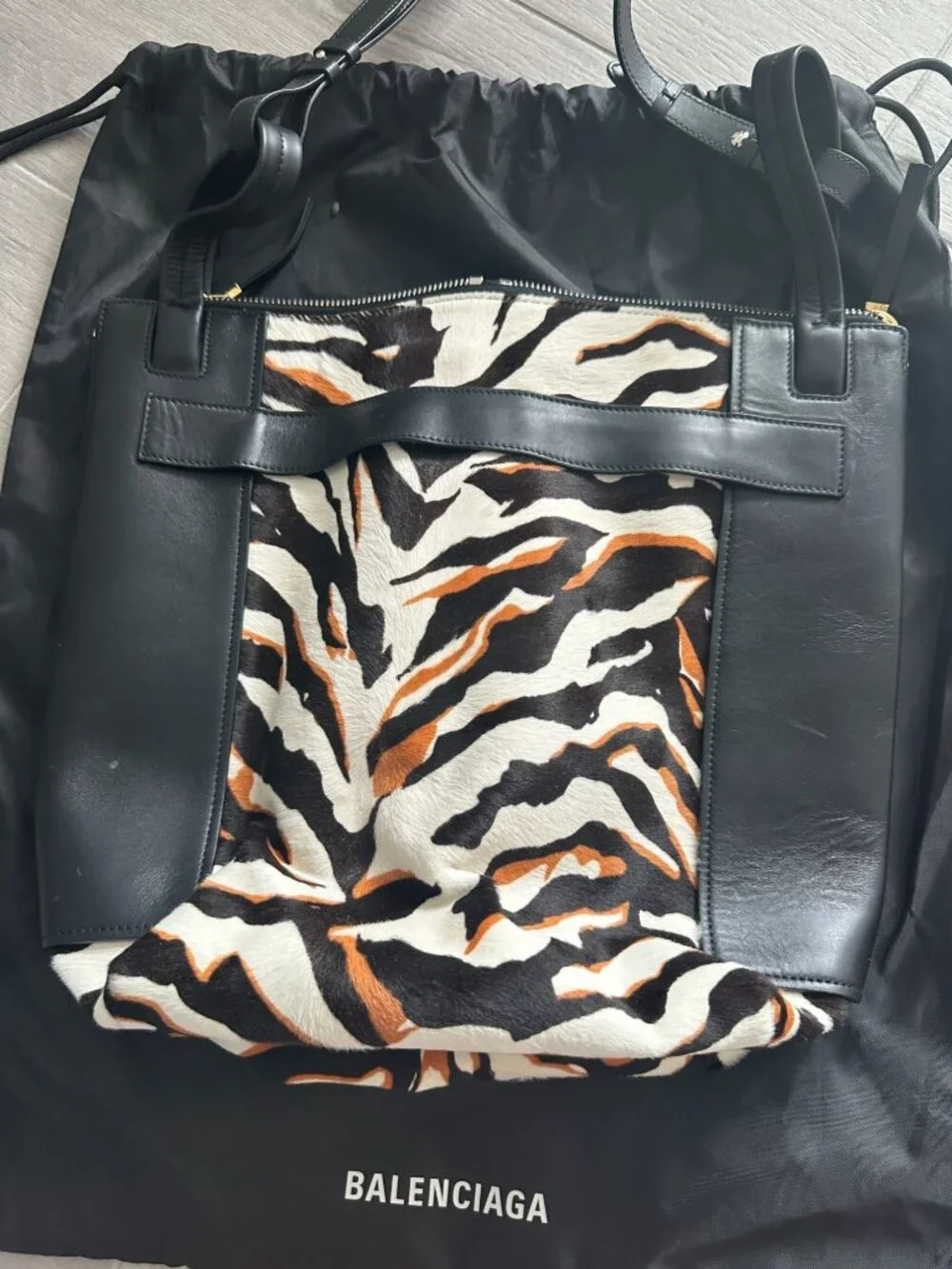 BALENCIAGA Limited Bergdorf Goodman 111th Aniv Zebra CalfHair Kendall Bucket Bag - Picture 4 of 16